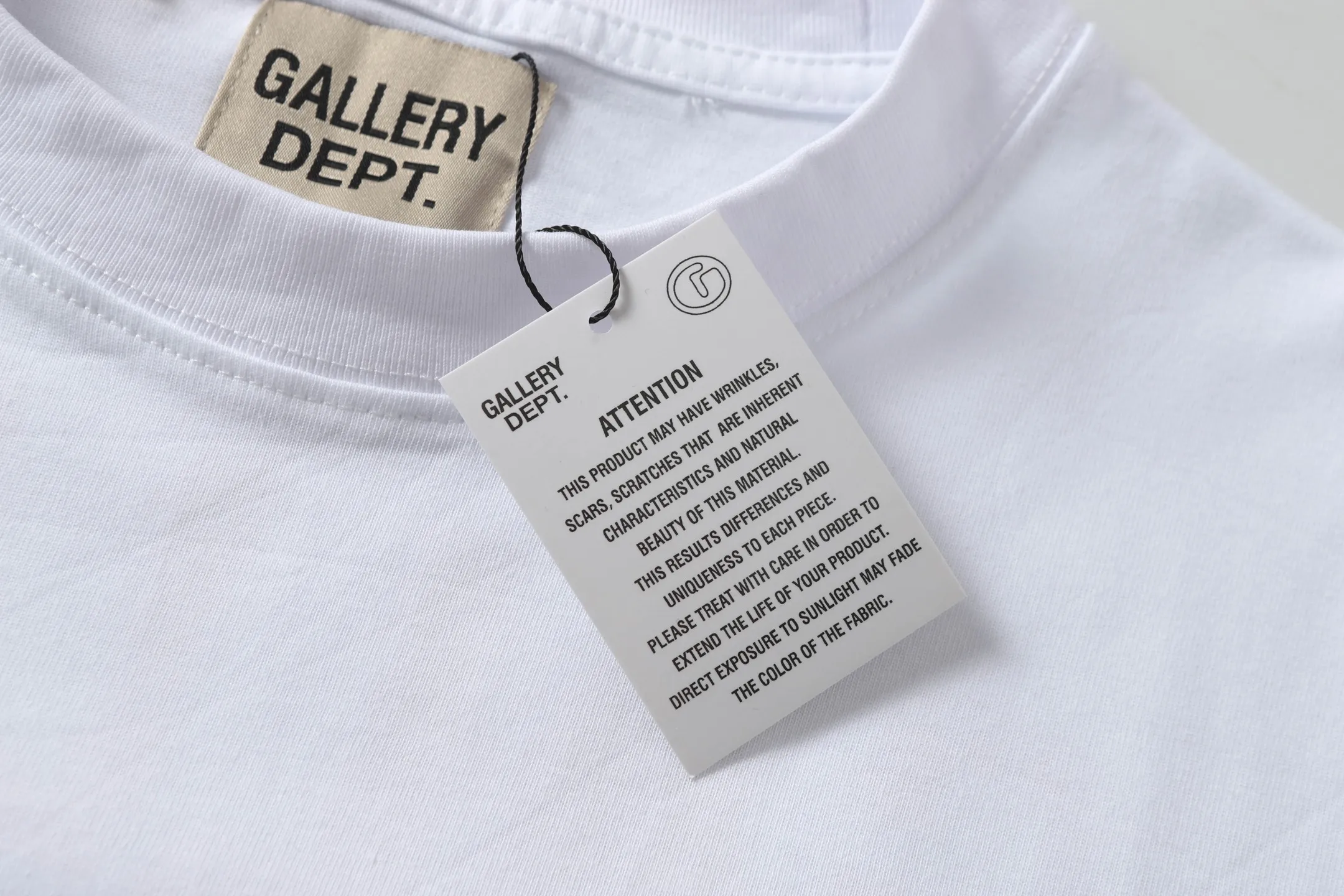 GALLERY.DEPT Summer new short-sleeved model number: D3323P104 Color: black white Size: S M L XL